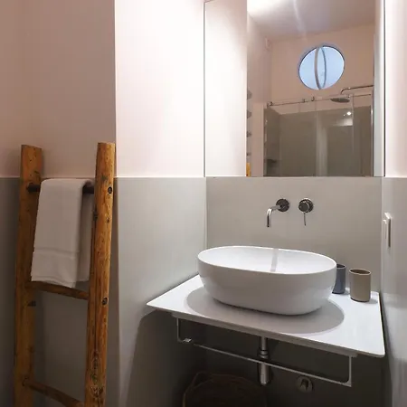 Charming Two Bedroom - Navigli Апартаменты *